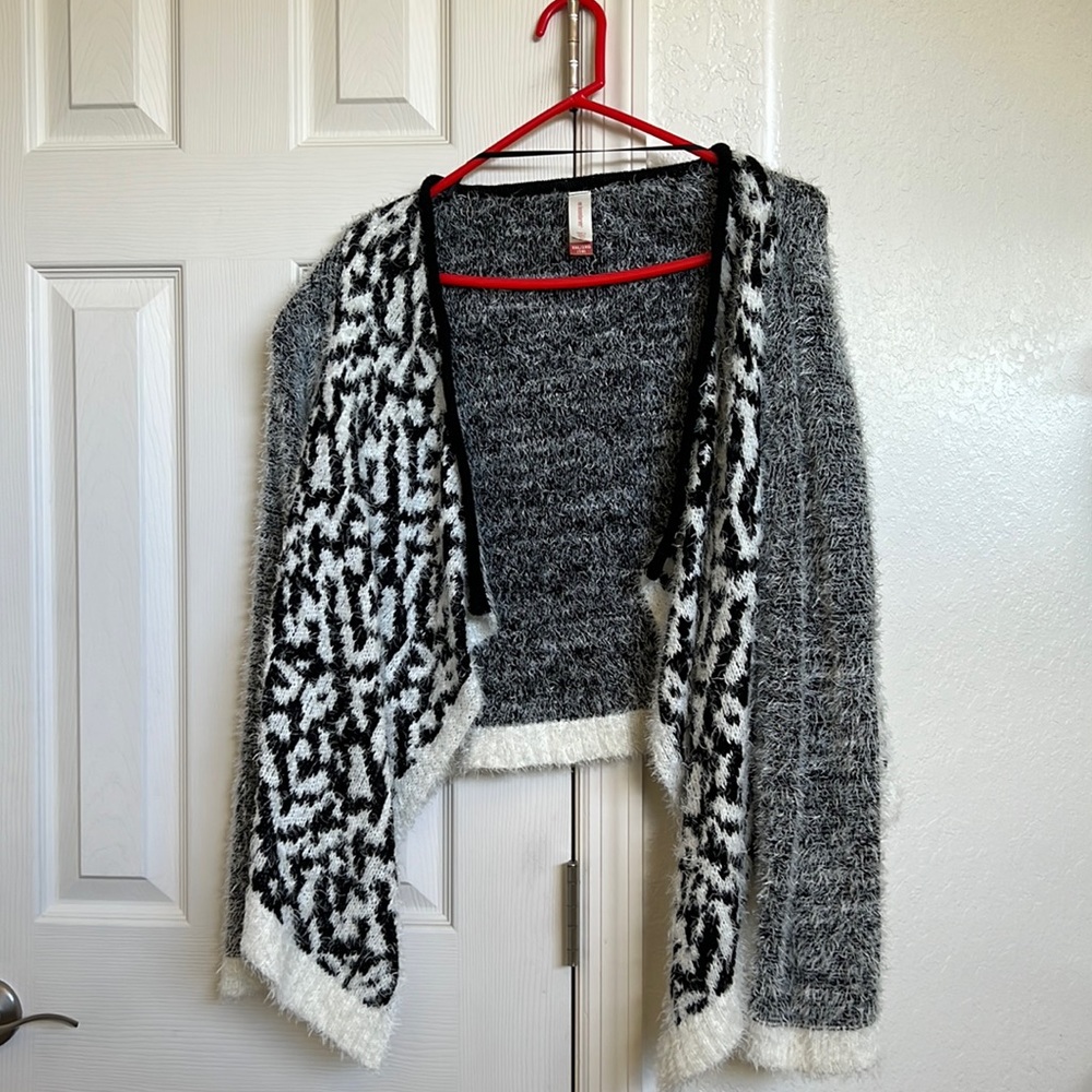 Short sweater thing not sure what you call it